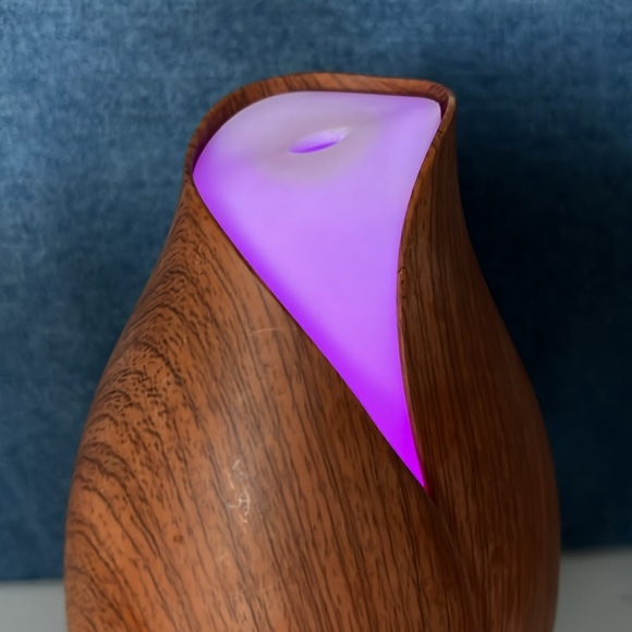 Now Solutions Ultrasonic Diffuser EO Mist Faux Wood Design - Picture 9 of 12